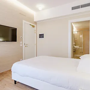 Boston 4*, Μπάρι Ιταλία